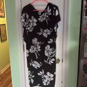 Anne Klein Black & White Floral Print Flutter Sleeve Midi Dress Cruise Size 14